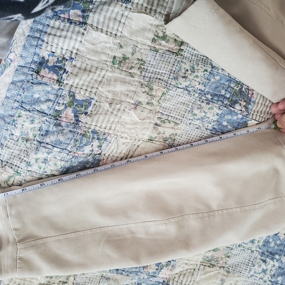 Ze-Ze Jacket - Picture 14 of 16